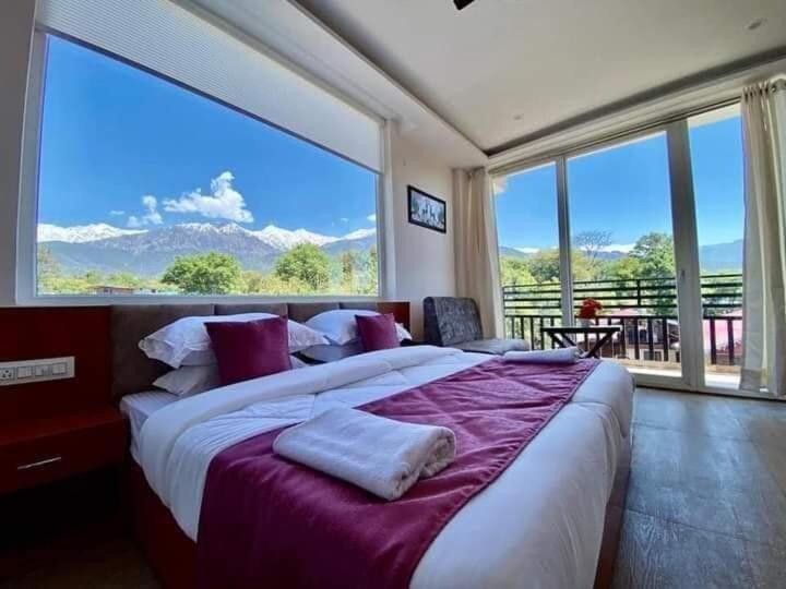 Hotel Sagar Residency - Best Mountain View Hotel In ปาแลมปูร์ ภายนอก รูปภาพ