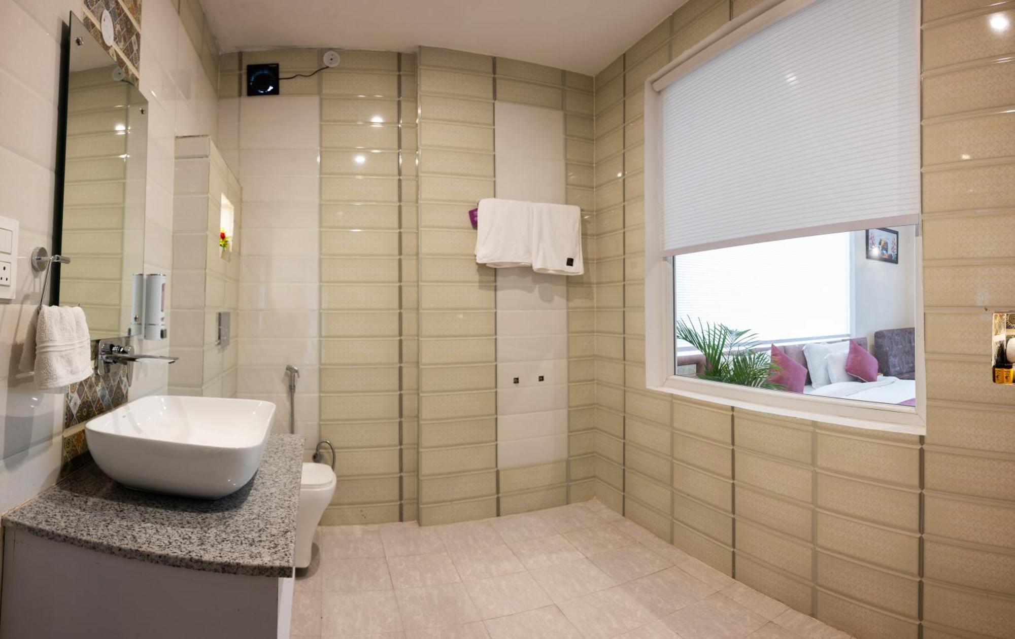 Hotel Sagar Residency - Best Mountain View Hotel In ปาแลมปูร์ ภายนอก รูปภาพ